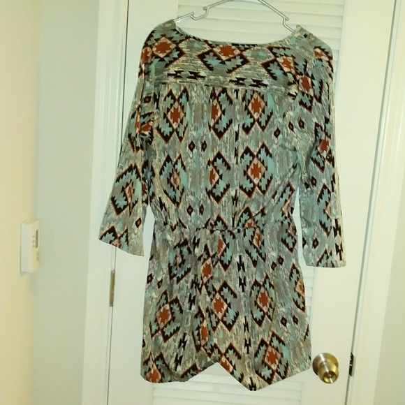 Romper - Picture 2 of 4